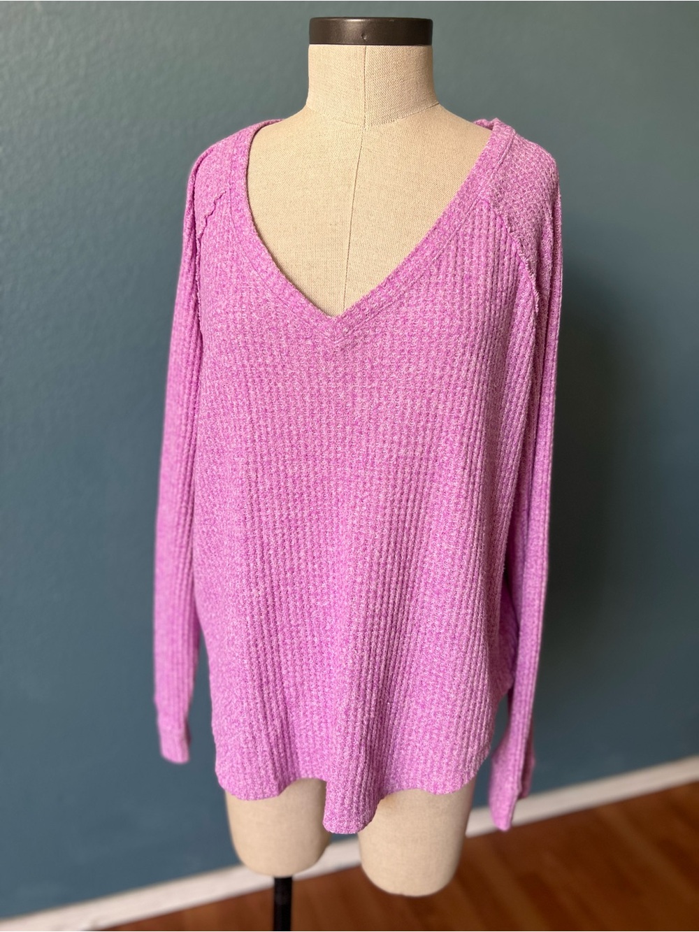 Women's American Eagle V-Neck Purple Knit Sweater
